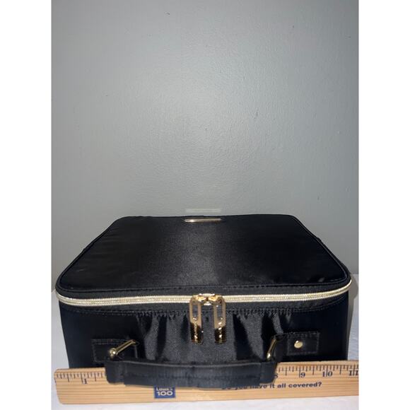 Tartan + Twine Burgundy Cosmetic
Box/Case or jewelry - Picture 5 of 13